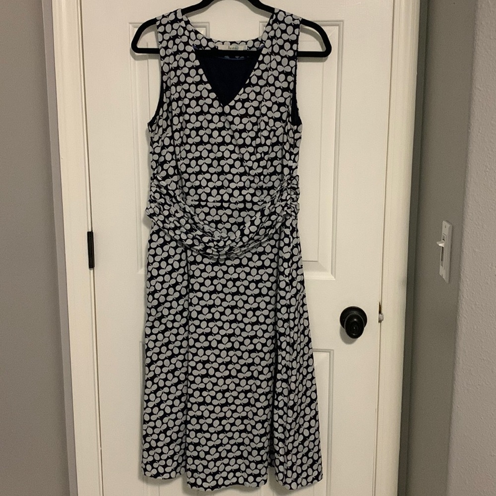 Boden tank V neck dress